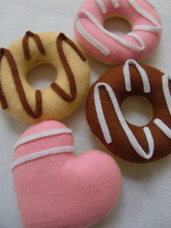 SHIDO-RICO　フェルトで作る可愛いドーナツ　型紙＆レシピ 人気・おすすめ｜安定人気・収納便利におすすめ 丁寧対応 配送追跡可 国内発送・保証制度対応