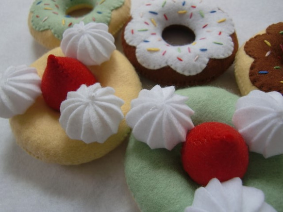 SHIDO-RICO　フェルトで作る可愛いドーナツ　型紙＆レシピ 人気・おすすめ｜安定人気・収納便利におすすめ 丁寧対応 配送追跡可 国内発送・保証制度対応