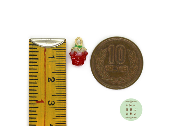 つぶつぶいちごの小さめ立体エナメルチャーム（ゴールド）6個セット #CE-0056 4枚目の画像