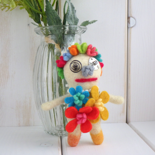 カラフルな花がいっぱいの小さい人形(カラフルフラワー) ぬいぐるみ