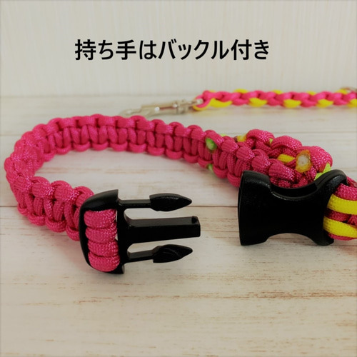花飾り付き犬用リード（ピンクフラワー）首輪とお揃いパラコード