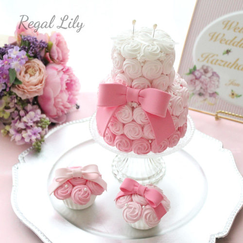 ピンクグラデーションオンブルケーキ（1段） リングピロー Regal Lily