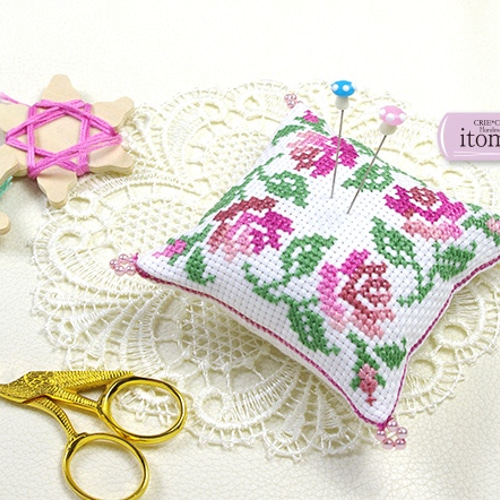 クロスステッチで刺すバラのピンクッションキット613 キット CRIE*CRIE