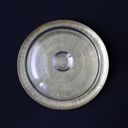 鎚目模様の真鍮トレイとガラスドーム L 5枚目の画像