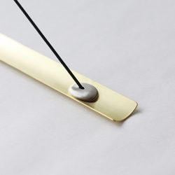 錫のお香立てと真鍮受皿　[　しずく　] 2枚目の画像