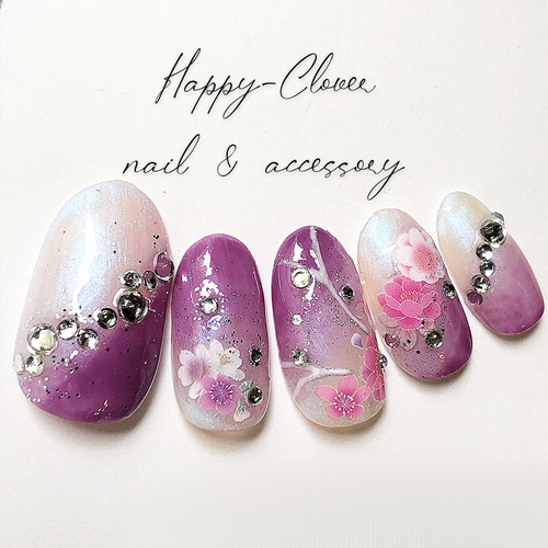 和柄ネイル 紫のラインストーンお着物ネイル 成人式 前撮り 和服