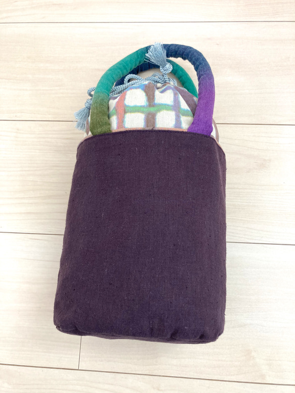 ひでや工房浴衣生地で作る巾着バッグ（紫） 2枚目の画像