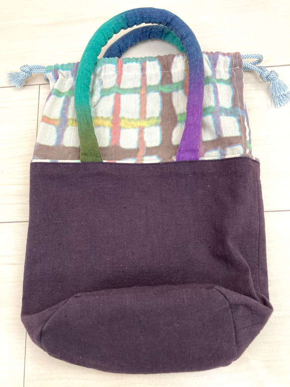 ひでや工房浴衣生地で作る巾着バッグ（紫） 4枚目の画像