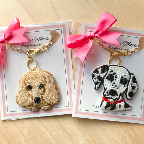 ビーズ刺繍 愛犬のバッグチャーム ✳︎ミニチュアダックス✳︎ /うちの