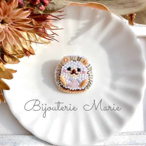 こり 紫陽花 ハリネズミ ビーズ 刺繍 ブローチ ハンドメイド ハンドメイド ハリネズミ ビーズ刺繍 ブローチ - メルカリ