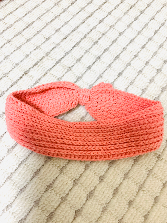 ハンドメイド毛糸リボンヘアバンドピンク手編み 2枚目の画像
