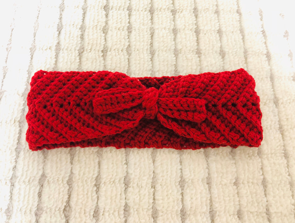 毛糸リボンヘアバンドレッド手編み赤色 1枚目の画像