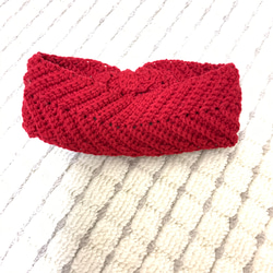 毛糸リボンヘアバンドレッド手編み赤色 3枚目の画像