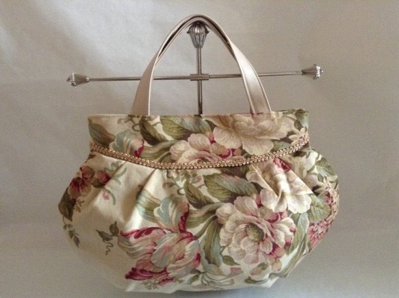 アンティーク調ローズトートバッグ