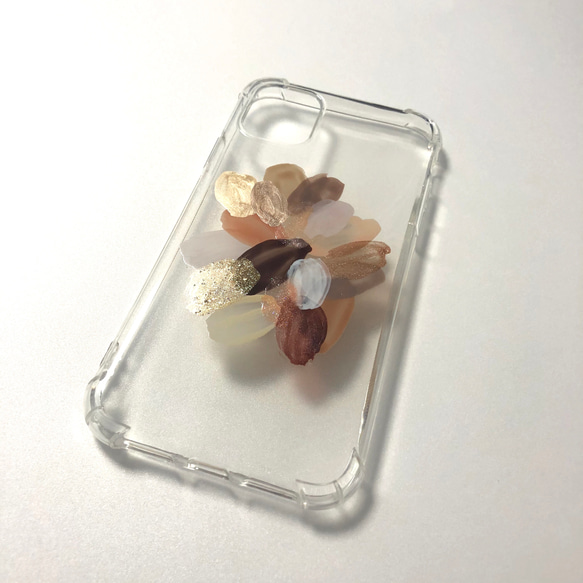 iPhone11ケース❃ハンドメイド 2枚目の画像