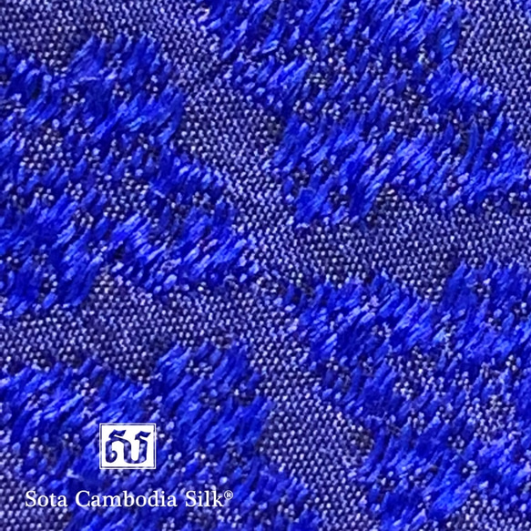 【献上品】ロイヤルブルー　シルクストール　シルク　カンボジアシルク　ソウタカンボジアシルク 6枚目の画像