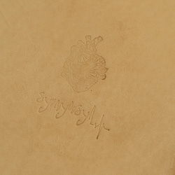 〔即納〕ヌメ革タテヨコ両用メモカバーＭペンホルダー付き 9枚目の画像