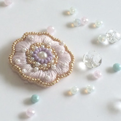 yone　パールビーズフリンジブローチ　フランスヴィンテージ　ピン ビーズ刺繍のフラワーブローチ ブローチ RoseRavieen 通販