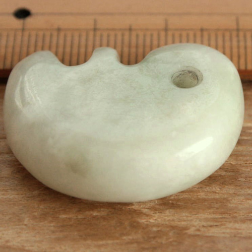 糸魚川翡翠獣形勾玉 M07804 31mm*25mm*9.8mm 糸魚川産ヒスイ勾玉