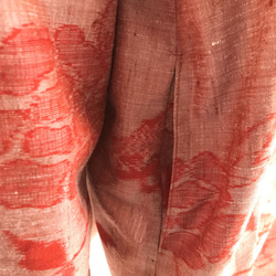 着物リメイク・牡丹柄織紬ピンタックロングチュニック/ポケット付＆スヌード 6枚目の画像