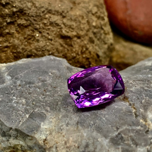 アメジスト、美しいナチュラル、ミックスクッションカット14.83