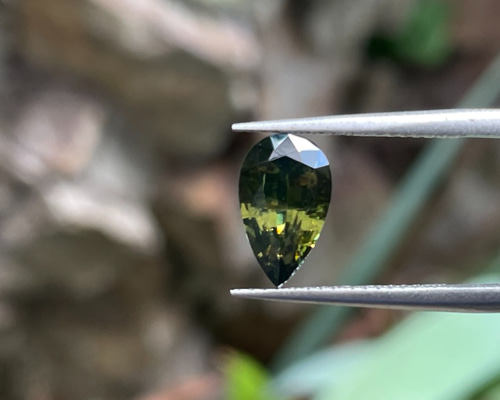 楽天市場】非加熱グリーンジルコン 宝石 ルース 8．23CT