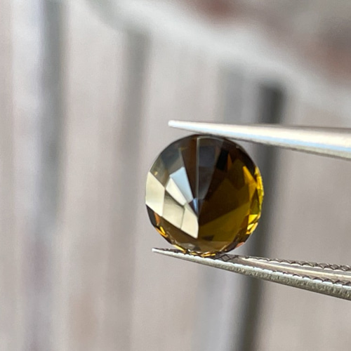 トルマリンルース ブラウントルマリン2.00カラット オーバルカット