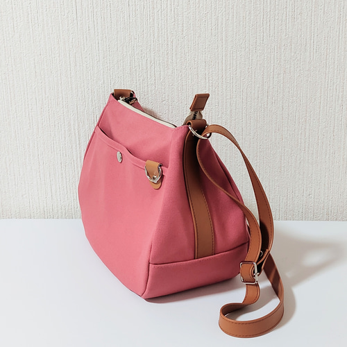 ♡専用♡ マチ広ふりるバッグ　マチ付きポーチ　ショルダー紐　ハンドメイド 専用 マチ広ショッパー型バッグ ハンドメイド｜Yahoo!フリマ（旧