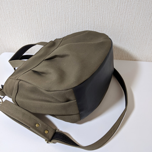 帆布のぷっくり2wayショルダーバッグファスナー開閉 M