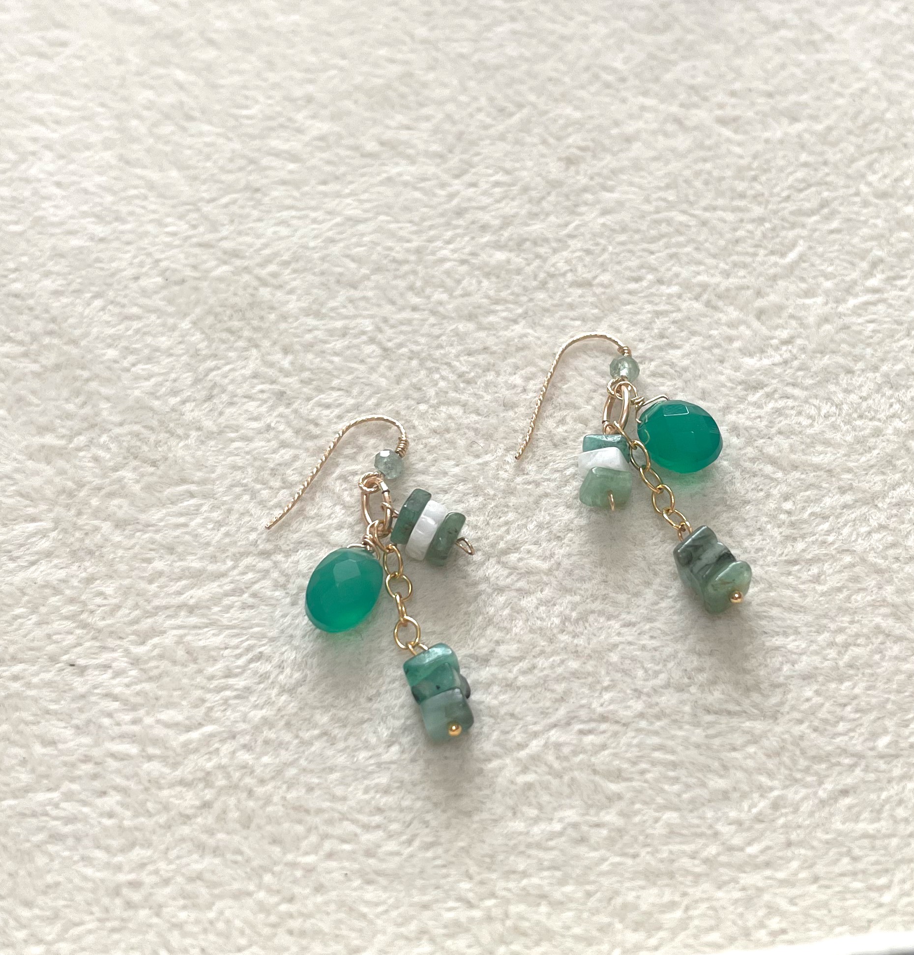 エメラルド　14K　フックピアス エメラルド フック ピアス K18YG ドロップ : ファッション
