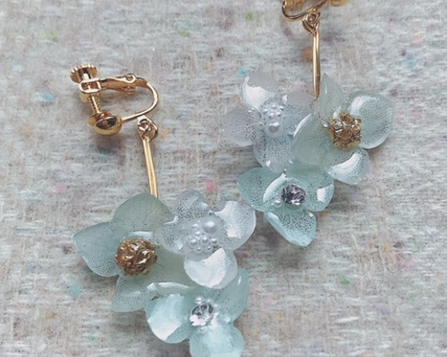Mois ハンドメイド hyderangea イヤリング 0_139672a7dd16435ca3460292fe7d