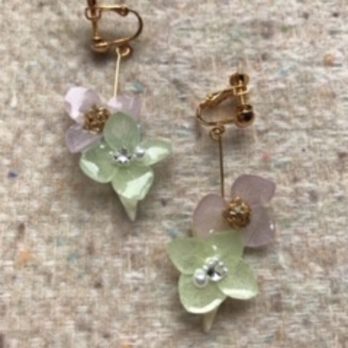 ⭐︎ハンドメイド⭐︎花柄アクセサリー⭐︎レジンアクセサリー