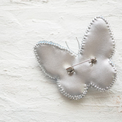 モルフォ蝶のブローチ　ビーズ刺繍 4枚目の画像