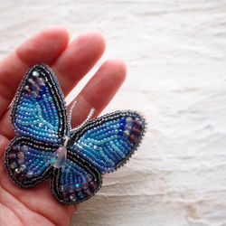 モルフォ蝶のブローチ　ビーズ刺繍 5枚目の画像