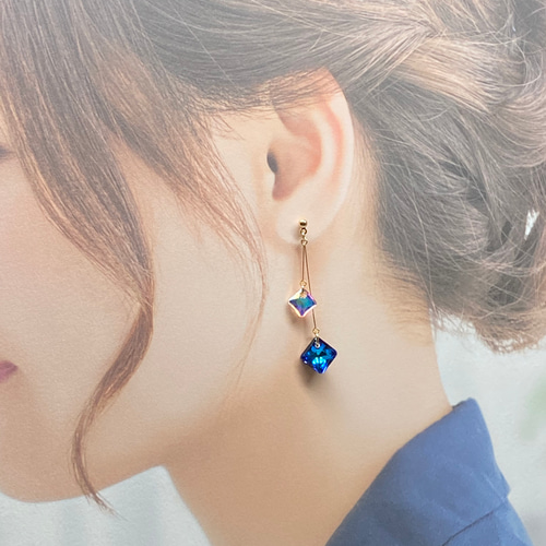 ﾟスワロフスキーのアシンメトリー ピアス· イヤリング.ﾟ・*. ピアス  