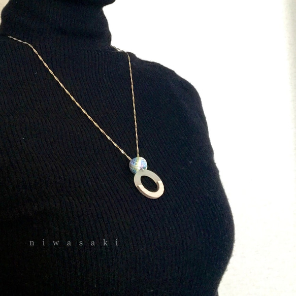 ちいさな加賀ゆびぬき◇絹糸とウッドフープのネックレス ＜シャンパンゴールド＞ 6枚目の画像