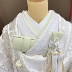 【受注生産】花嫁和装　はこせこ　かいけん　差込伊達衿【新品　婚礼用/筥迫・懐剣・差込伊達衿3点セット】薄グリーン系 1枚目の画像