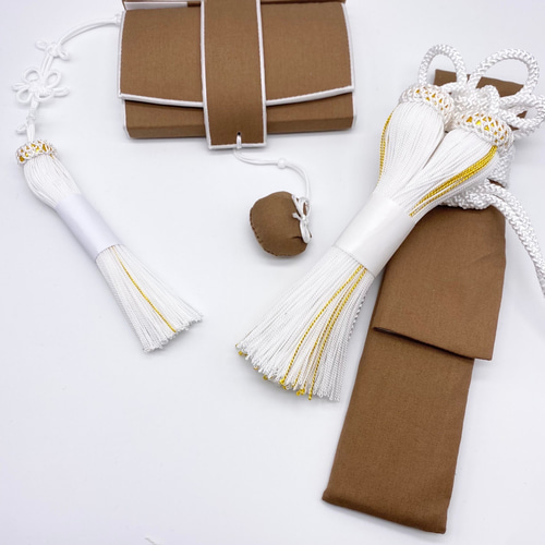 花嫁和装　はこせこ　懐剣　二点セット　白　金 花嫁和装 はこせこ かいけん【新品 婚礼用/筥迫・懐剣2点セット