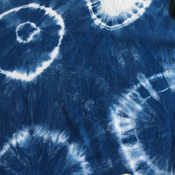 藍染 絞り 手染めTシャツ 5.6oz Mサイズ no.7  オリジナル 海月 ドット ユニセックス カジュアル ギフト 6枚目の画像