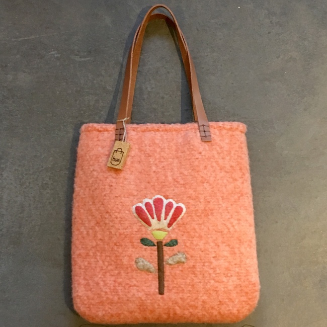 バック・鞄 FUWAバックL アプリコット　杏色