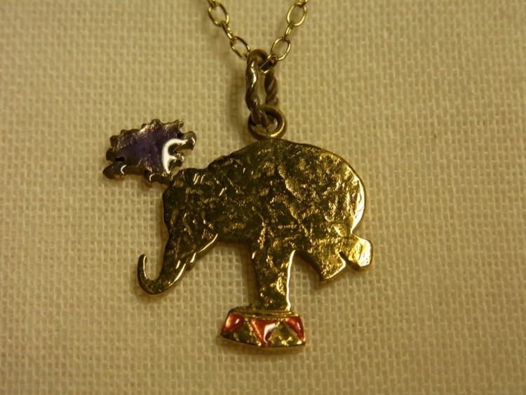 PBN-031　le chapiteau "éléphant"