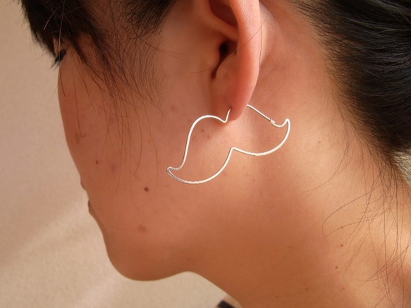 （單耳用）PBP-038 silver wire pierced earring(mustache) 第3張的照片