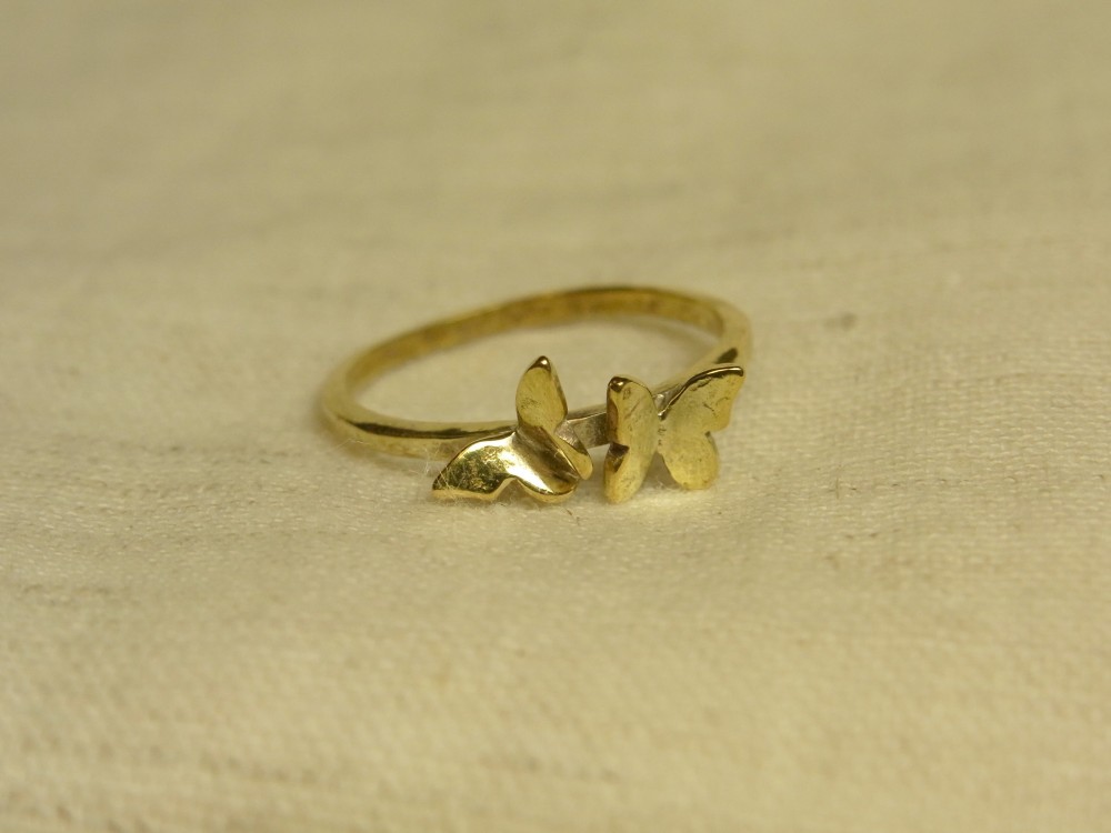 PBR-007 papillon ring