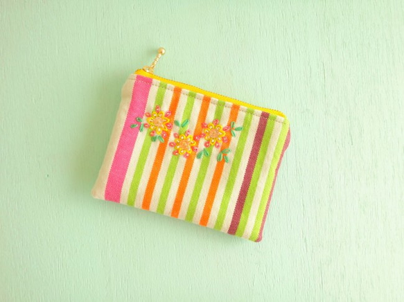 Striped Striped Mini Pouch (Mediterranean Flower no.10) 第1張的照片