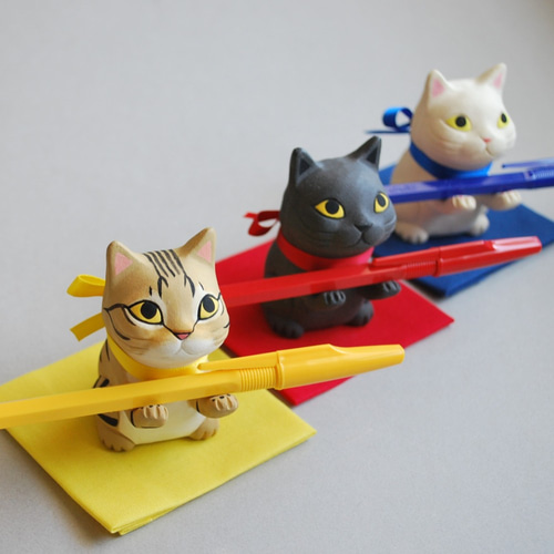 猫のペン置き(お座り猫・キジトラ猫)【受注制作】ご注文前には