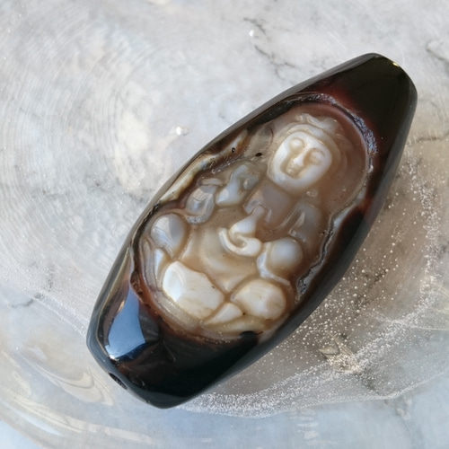 卍観音天珠 観音卍一眼天珠✨彫刻天珠 天然石 F* 通販 10742774｜Creema