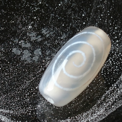 白玉髄✨龍釣天珠 天然石 F* 通販 11384274｜Creema(クリーマ)