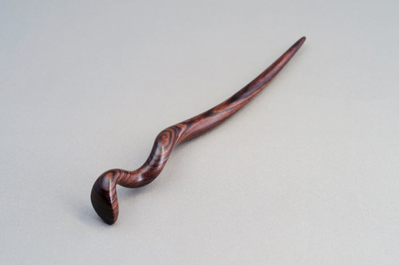 木簪 蛇のかんざし(Mサイズ)  木製KW/キングウッド  防水 1枚目の画像