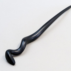 木簪 蛇のかんざし(Ｌサイズ)  木製ABW/アフリカンブラックウッド  防水 1枚目の画像