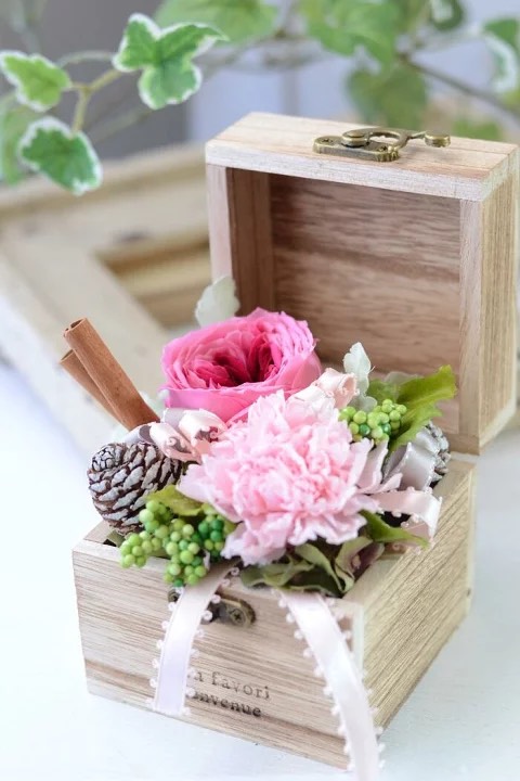 母の日早割・プリザーブドフラワーカーネーションボックスアレンジ